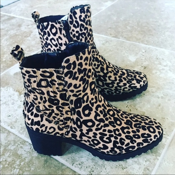 Leopard Combat Boots - Picture 2 of 6